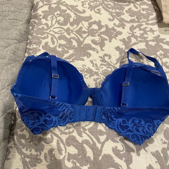Natori Feathers Bra Bundle of 3 bras: 34D - Picture 2 of 10